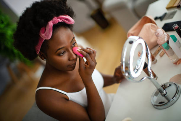 Jarang Disadari, Ini 7 Alasan Kamu Perlu Punya Cermin Makeup LED