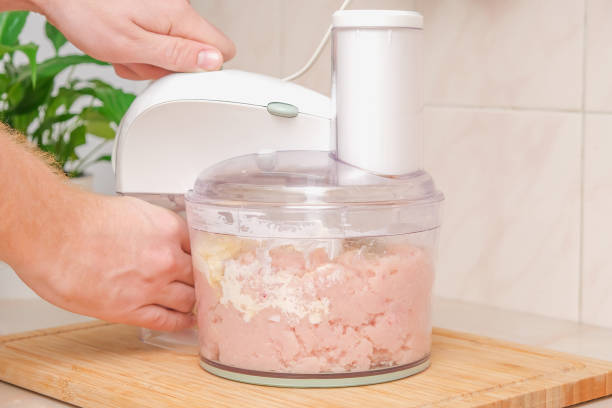 Beda Kebutuhan, Beda Mesinnya! Ini Alasan Kenapa Wajib Pakai Meat Grinder Untuk Menggiling Daging
