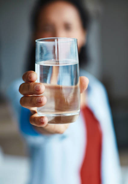 Mitos dan Fakta Seputar Minum Air Putih yang Perlu Kamu Tahu
