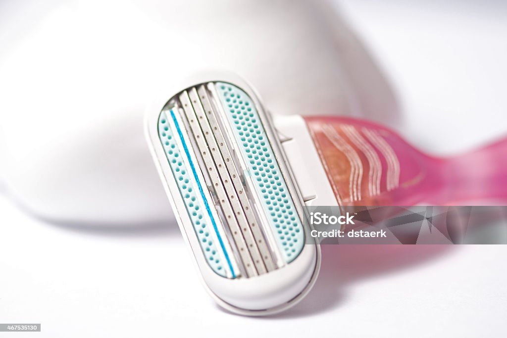 Perang Shaver! Adu Kecepatan Trimmer Elektrik vs. Kehalusan Manual