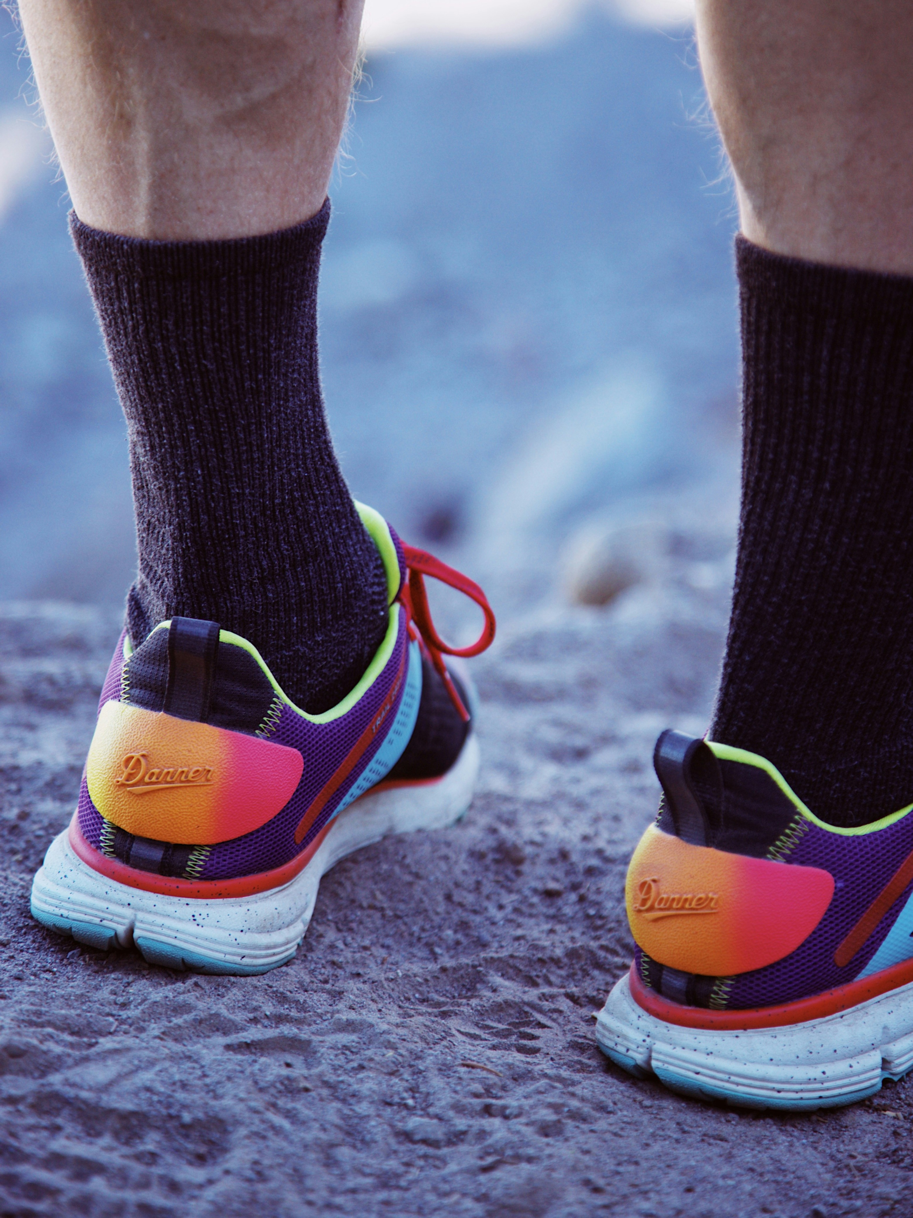 Bukan Sekedar Katun! Pilih Kaos Kaki Running Tebal untuk Bantalan Empuk Anti-Guncangan
