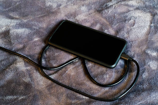 Apakah Kabel Data Panjang Aman Dipakai Semalaman? Ini Faktanya