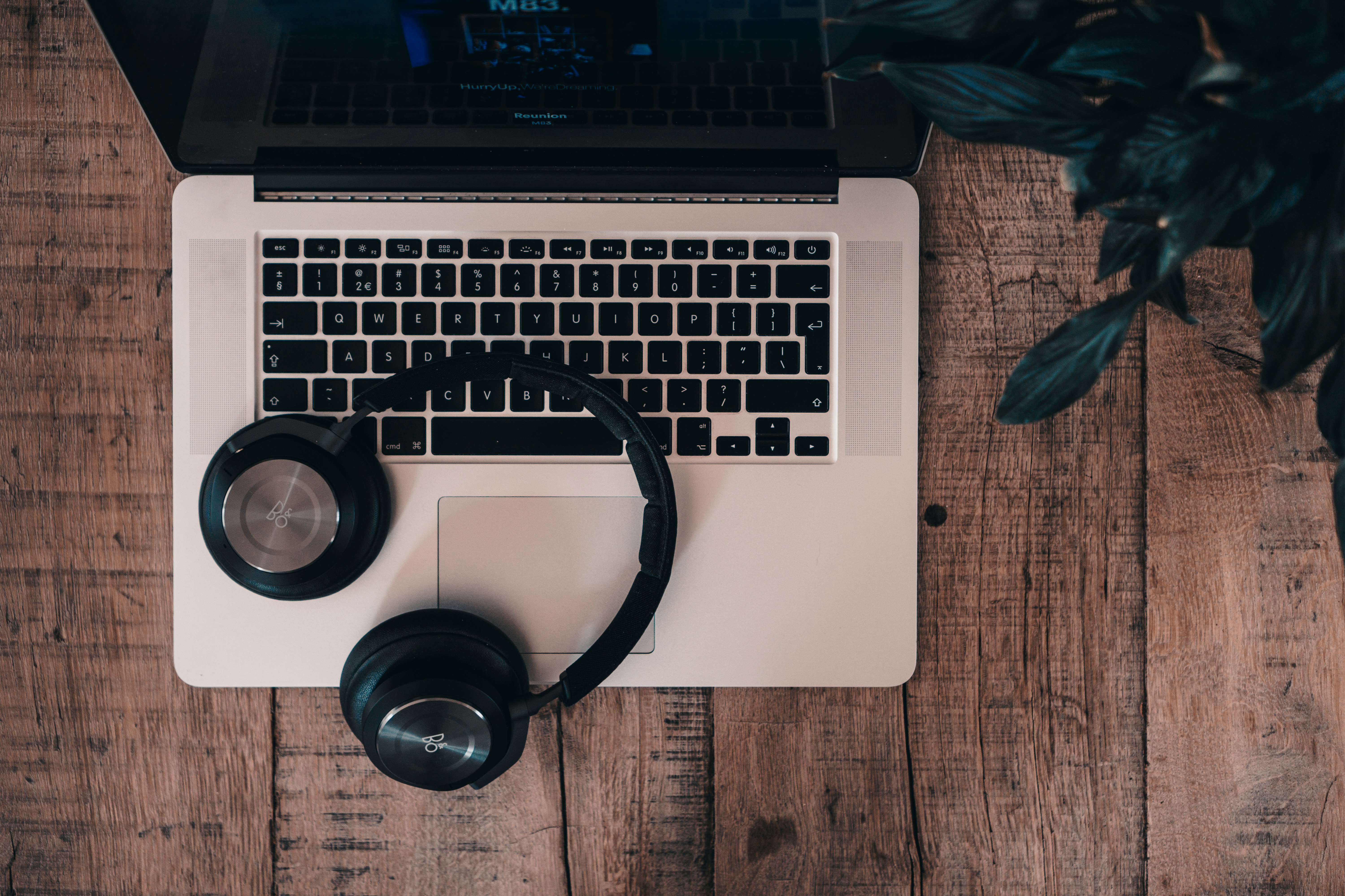Wajib Baca! Pilih Headphone Sesuai Aktivitas, Bukan Sekadar Gaya!