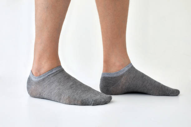 Biar Gak Gampang Melar, Ikuti 5 Cara Merawat Kaos Kaki Ini!