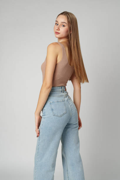 7 Alasan Kulot Highwaist Jeans Jadi Fashion Item Versatile
