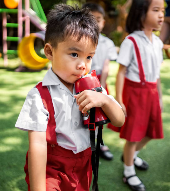 Si Kecil Susah Disuruh Minum? Ikuti Cara Simpel Ini Biar Ia Rajin Minum Air Putih!