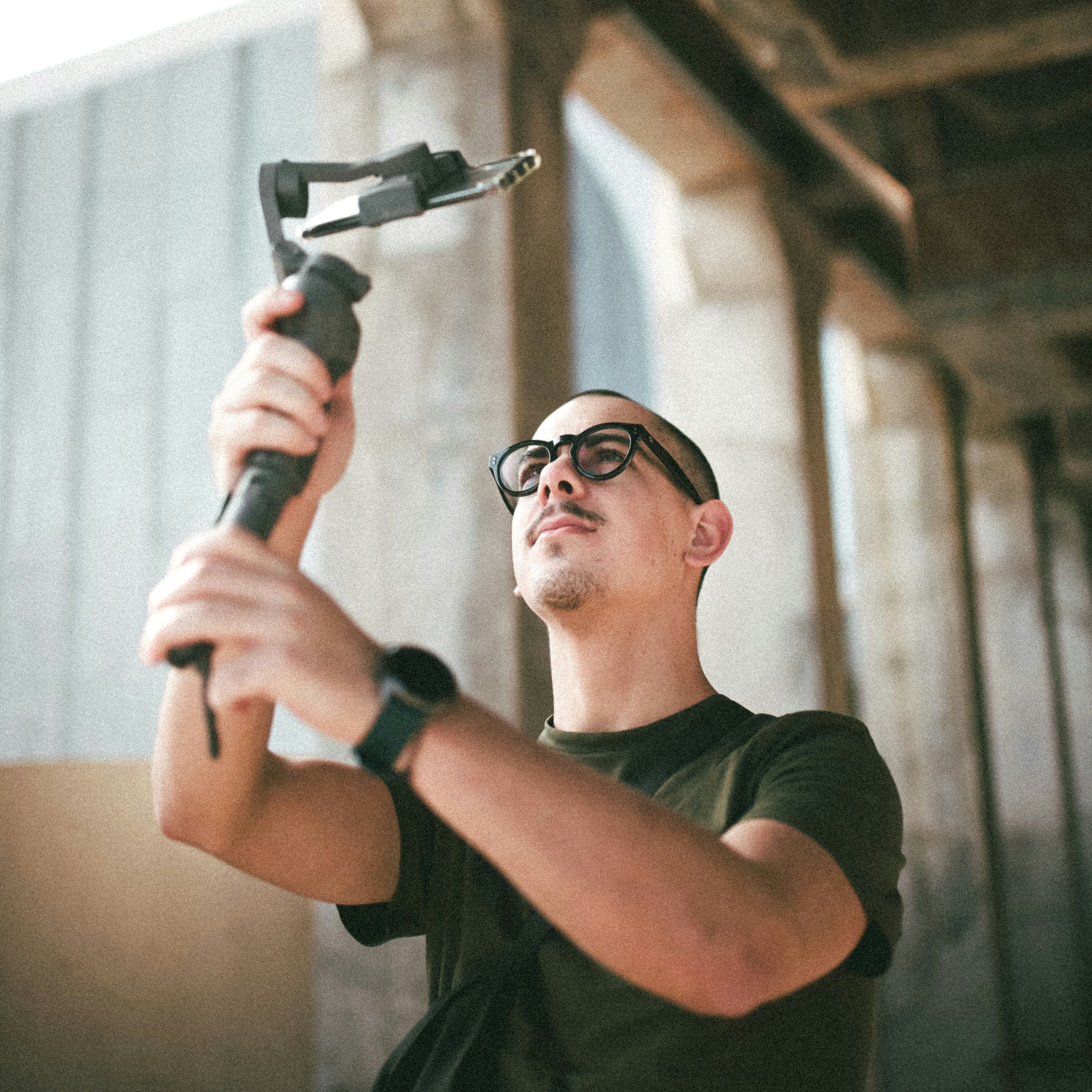 Gimbal Terbaik Bukan Cuma Stabil, Tapi Harus Punya Mode 3 Gerakan Wajib Ini!