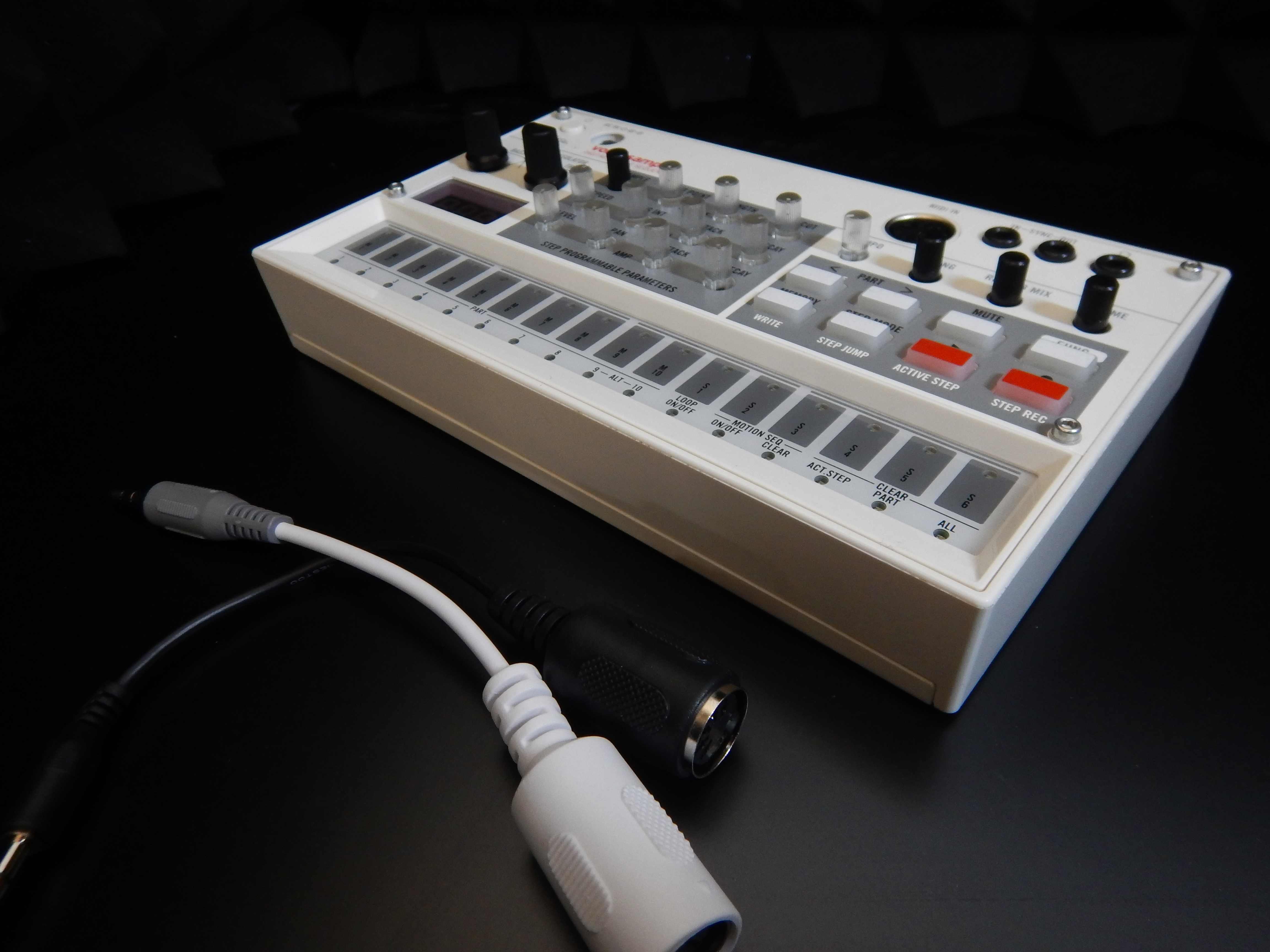 Dulu V8, Sekarang F999? Kenapa Soundcard Penting Buat Konten?