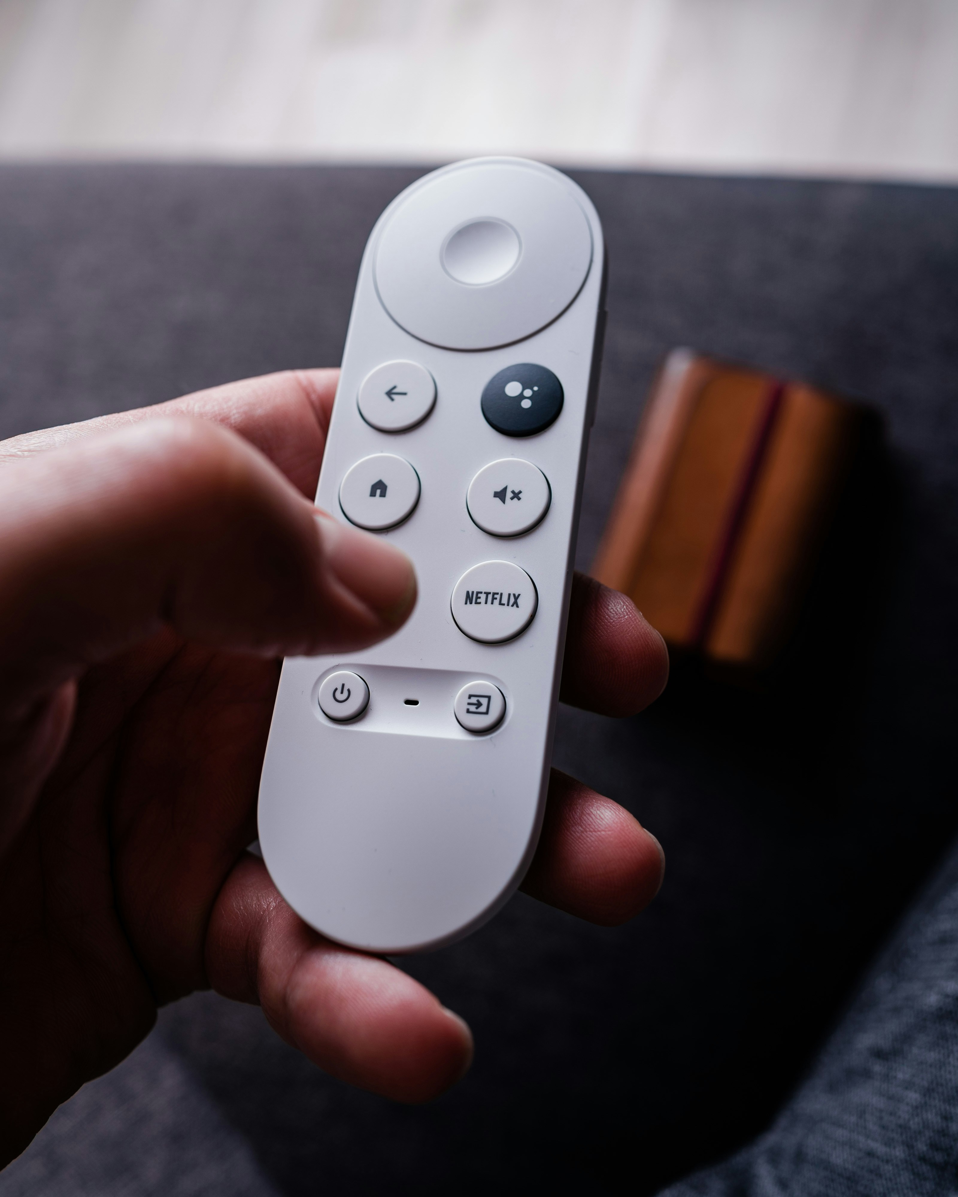 5 Fitur Wajib Ada di Smart TV Biar Nonton Makin Asik!