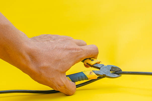 7 Jenis Tang yang Wajib Buat Kamu yang Suka DIY atau Perbaikan Rumah