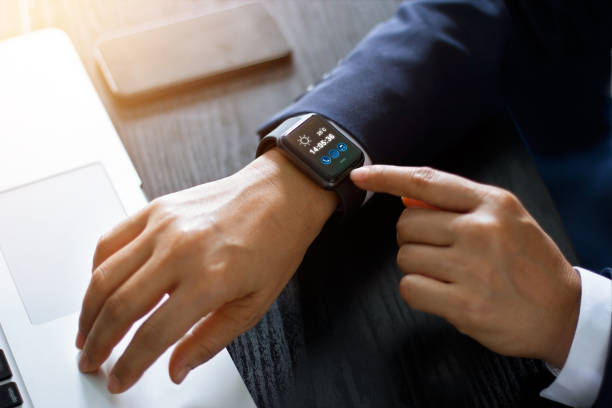 Mengapa Pekerja Kantoran Wajib Punya Smartwatch? Jawaban Ada di Kesehatan dan Efisiensi