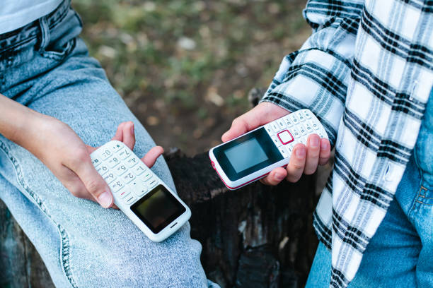 Featured Phone, Pilihan Tepat untuk Kamu yang Ingin Detox Digital, Simak Definisi & Manfaatnya!