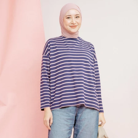 Tips Styling Kaos Muslimah yang Cocok Buat Hangout dan Ngampus
