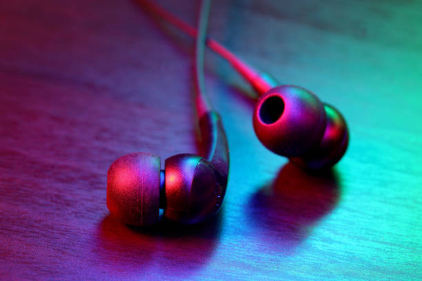 Headset Gaming Over-Ear vs In-Ear, Mana yang Lebih Nyaman?
