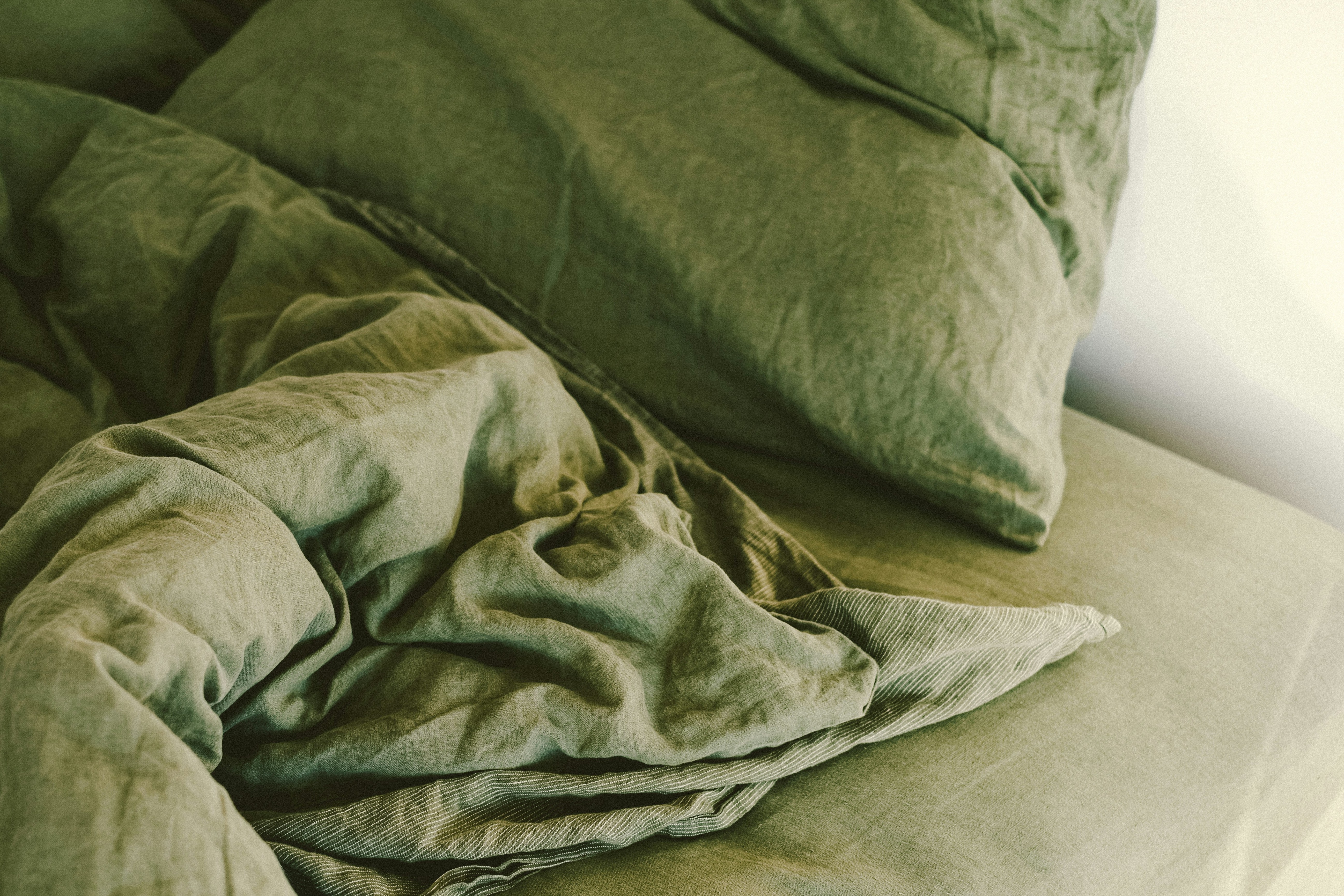 Feng Shui Tidur, 3 Warna Sprei Pembawa Ketenangan & Energi Positif