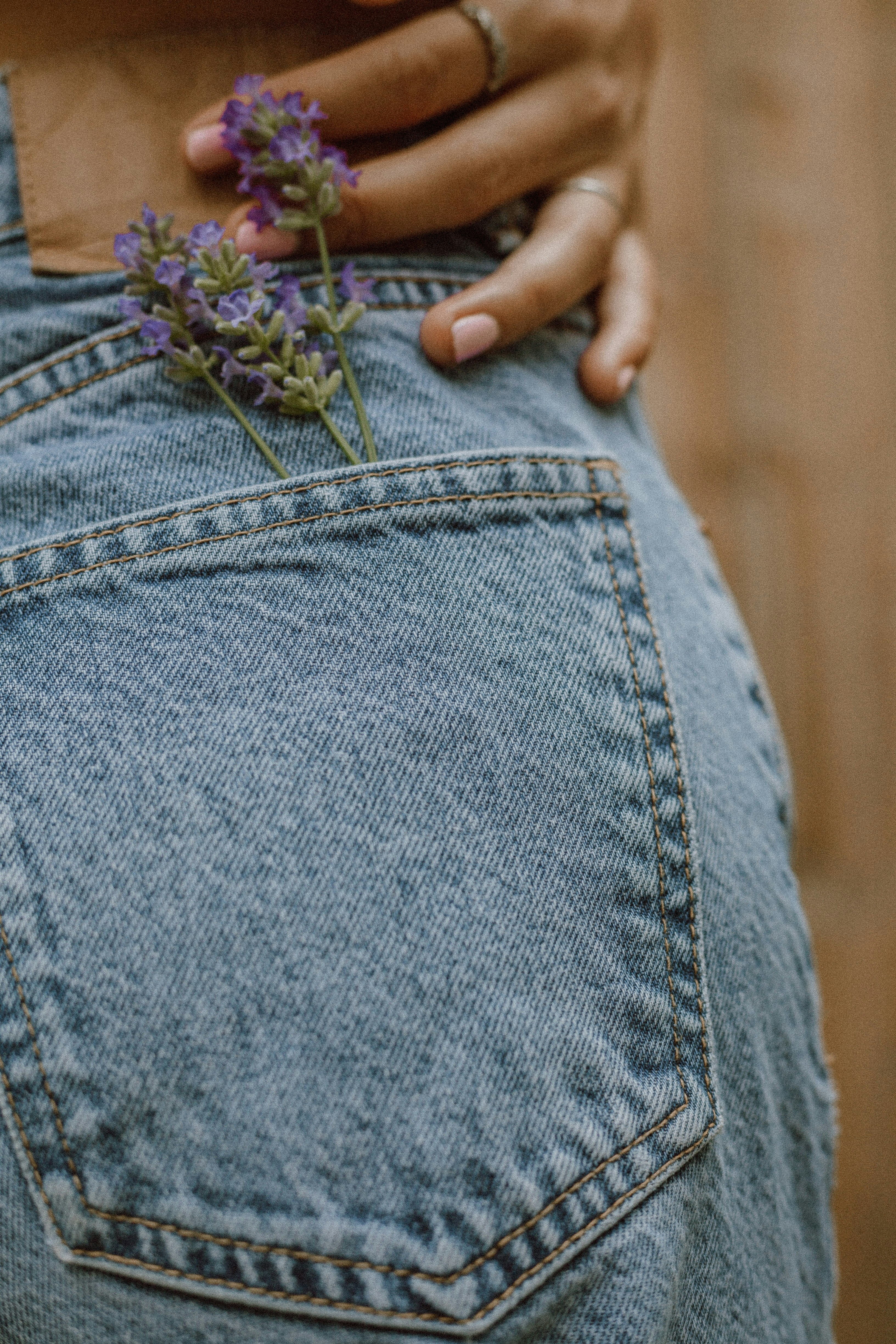 Baggy Jeans Wanita, Apakah Tren Celana Jeans Wanita Paling Nyaman Saat Ini?