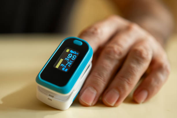 Kenalan Yuk Sama Oximeter! Alat Kecil yang Bisa Baca Kadar Oksigen Dalam Darah Kamu
