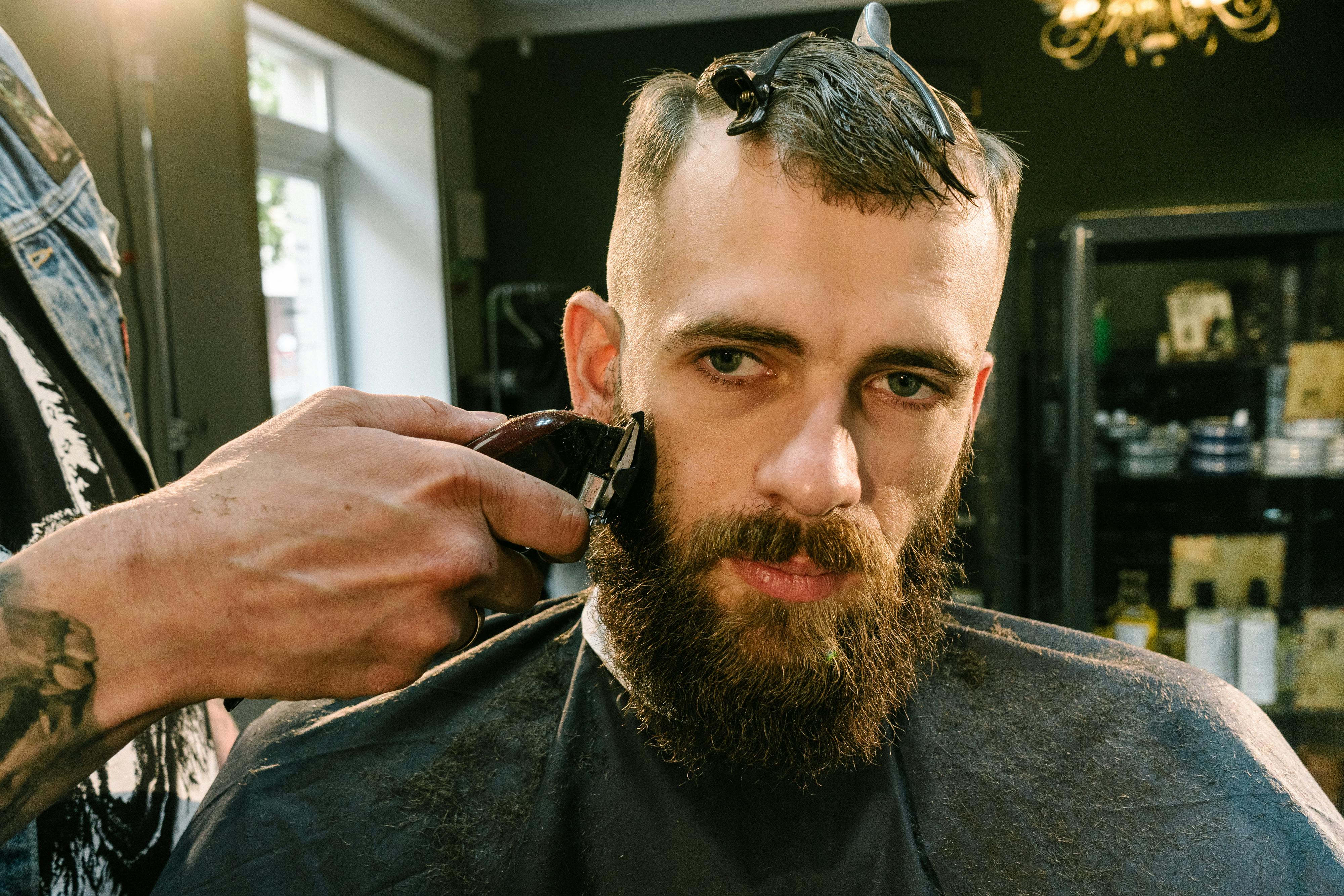 Cuma dengan Trimmer Ini, Kamu Bisa Cukur Rambut, Jenggot, dan Bulu Hidung Sekaligus!