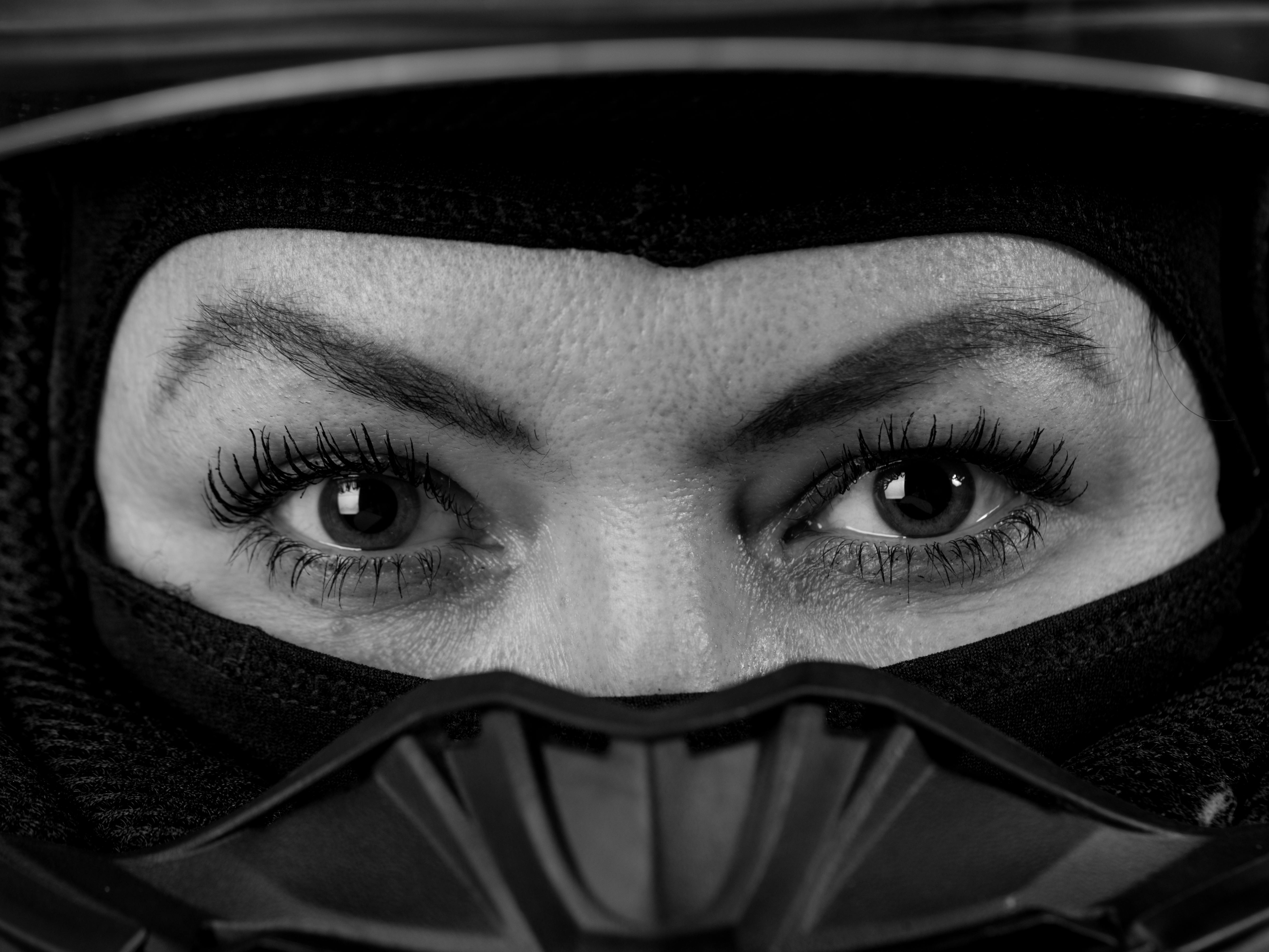 Tips Berkendara Nyaman di Cuaca Panas dengan Buff Motor