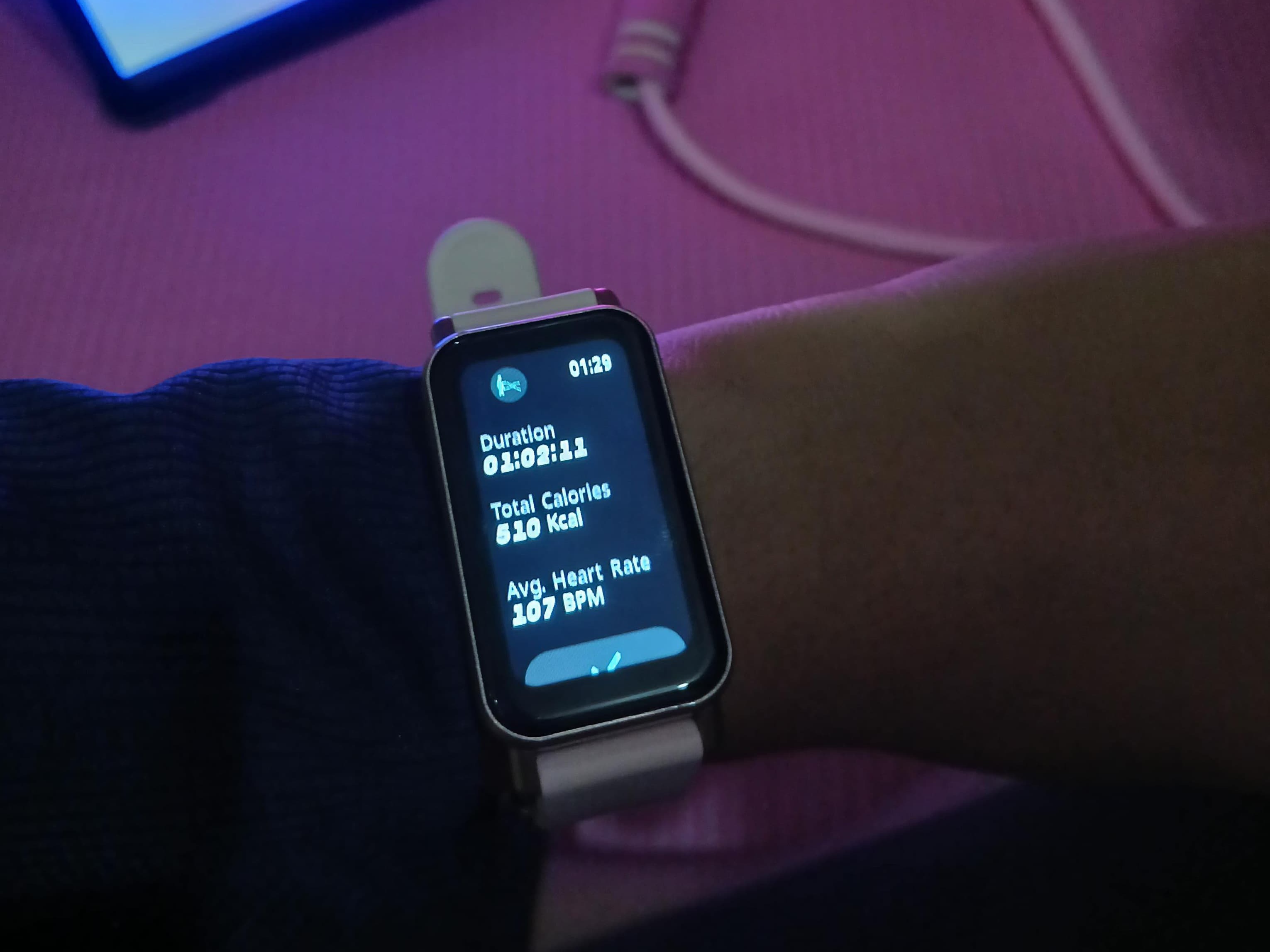 Review PEJE Smartwatch Band 1: Simpel, Terjangkau, Layak untuk Aktivitas Harian?