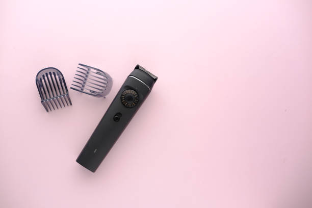 Kelebihan dan Kekurangan Pakai Trimmer Sendiri di Rumah