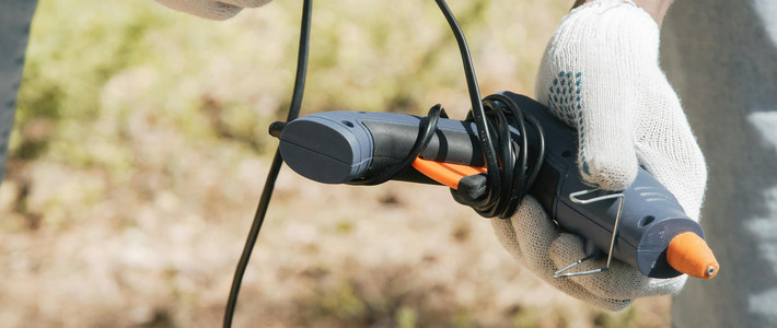 Stik Lem Tembak Bukan Cuma Putih! Kenali Jenis, Warna & Suhu Stik Glue Gun