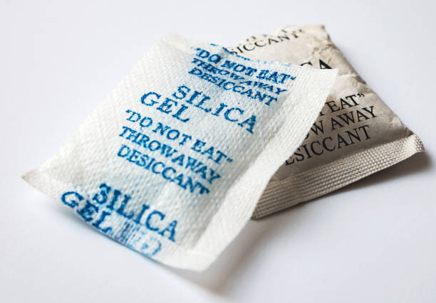 4 Langkah Efektif Menggunakan Silica Gel Untuk Sepatu