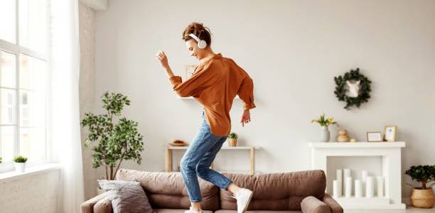 5 Ide Weekend Santai di Rumah Tanpa Harus Keluar Banyak Uang