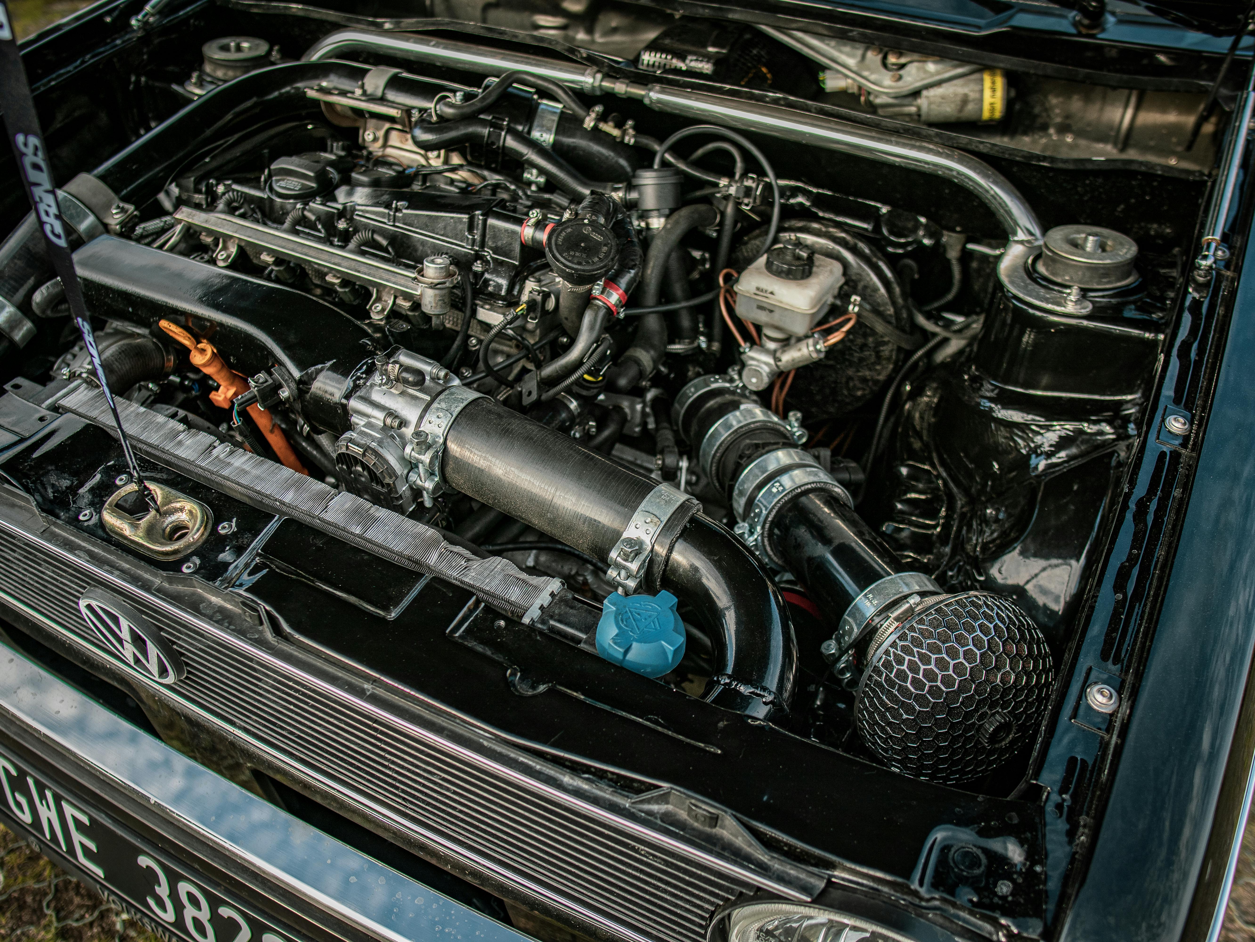 5 Kesalahan Fatal Saat Mengisi Coolant Radiator yang Harus Dihindari