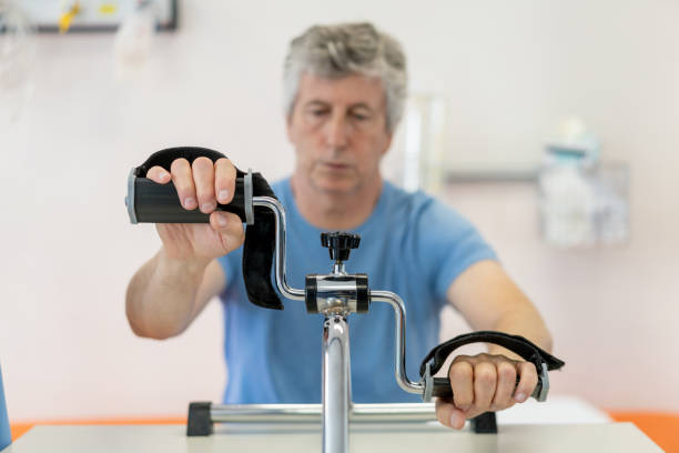 Peran Sepeda Statis Mini dalam Proses Rehabilitasi Stroke