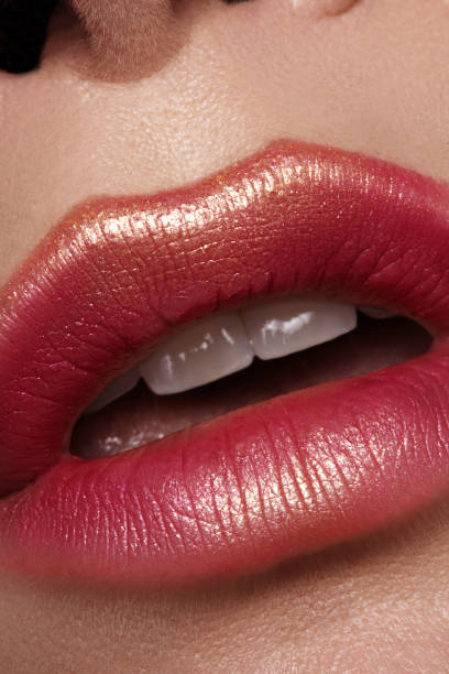 Trik Ombre Lipstik Bagus yang Cocok untuk Bibir Gelap