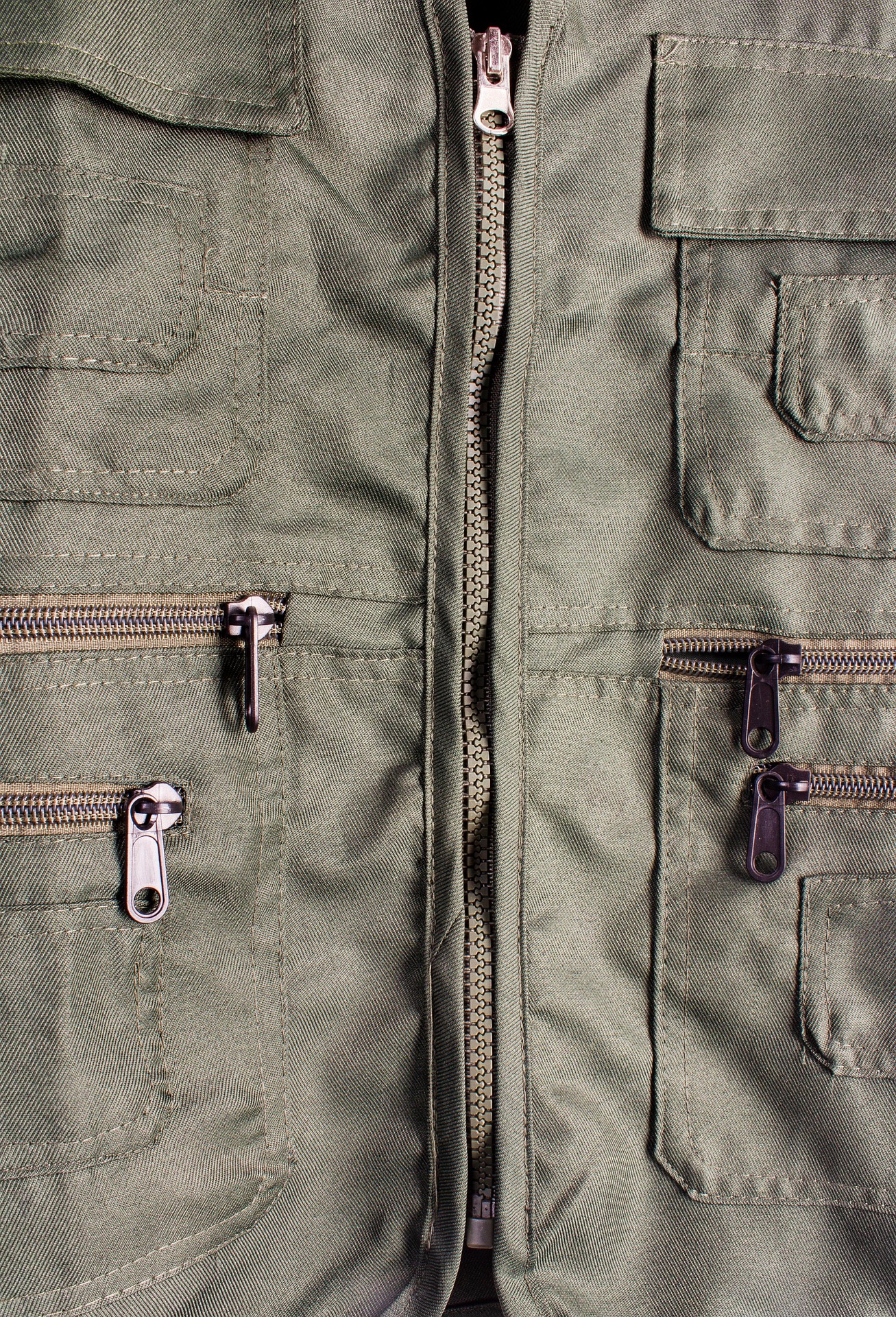 Anti Ribet! Kenali Manfaat Tactical Vest untuk Berbagai Perjalanan