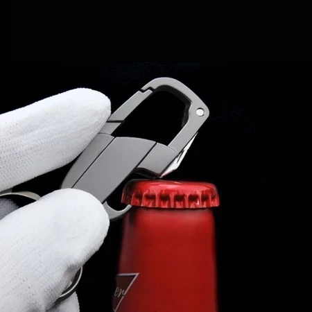 Dari Tebing Curam ke Saku Celana, Kisah Carabiner, Si Pengait Penjaga Nyawa
