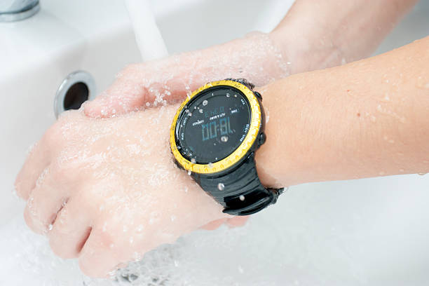 Jam Digital Murah yang Mengaku Waterproof, Apakah Benar Tahan Air?