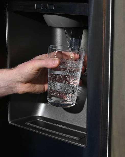 Simak Baik-baik! Cara dan Waktu yang Tepat untuk Membersihkan Dispenser Air