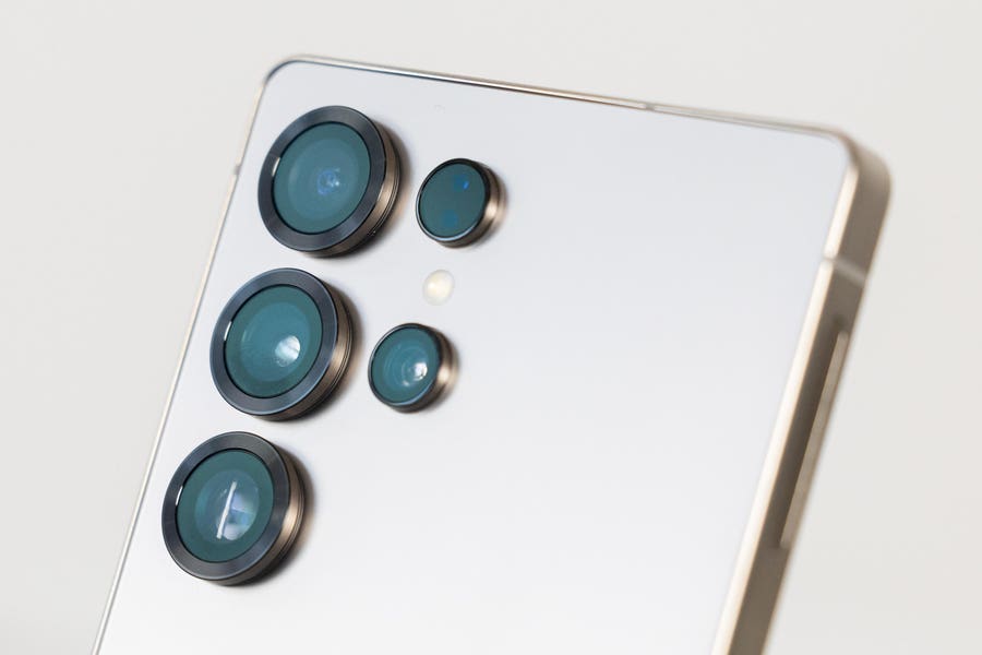 Galaxy S26 Ultra: Rumor Baterai & Chipset Baru Bikin Flagship 2026 Ini Gak Ada Lawan!
