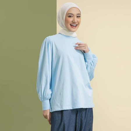 Tips Styling Kaos Muslimah yang Cocok Buat Hangout dan Ngampus