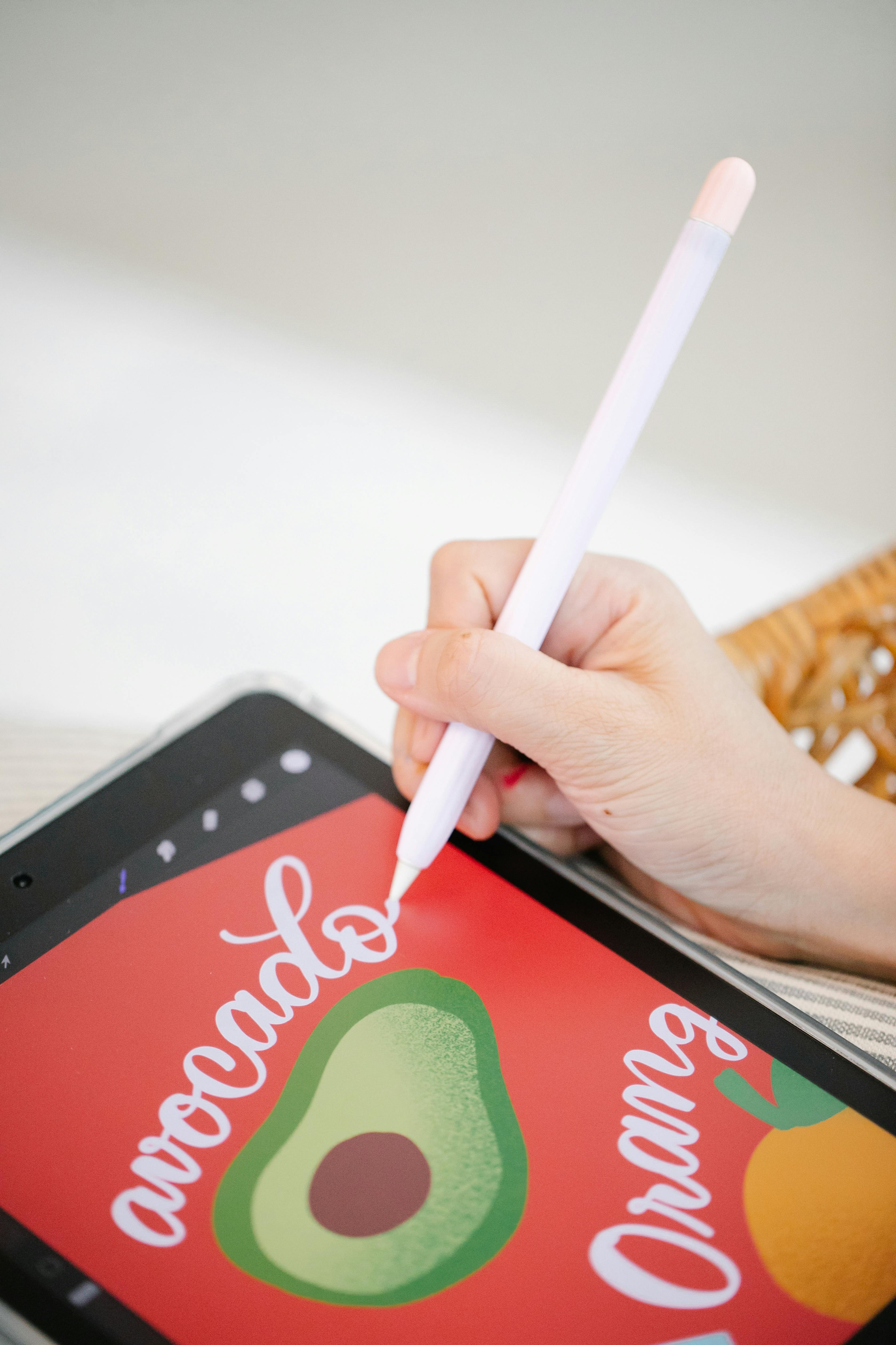 Si Pengguna Tablet Pasti Senang! 3 Aksesori Ini Bikin Kerja Maksimal