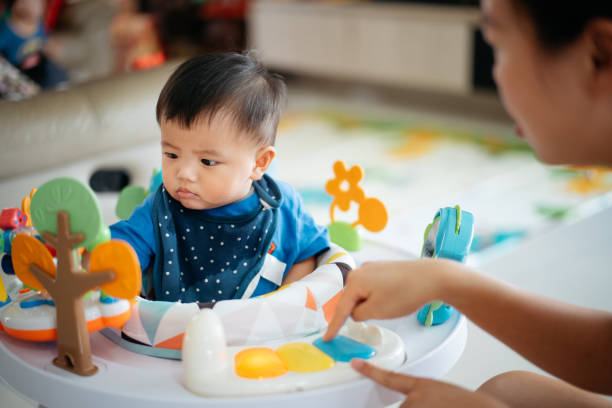 Mengapa Banyak Orangtua Memilih Baby Walker? Simak Alasannya!