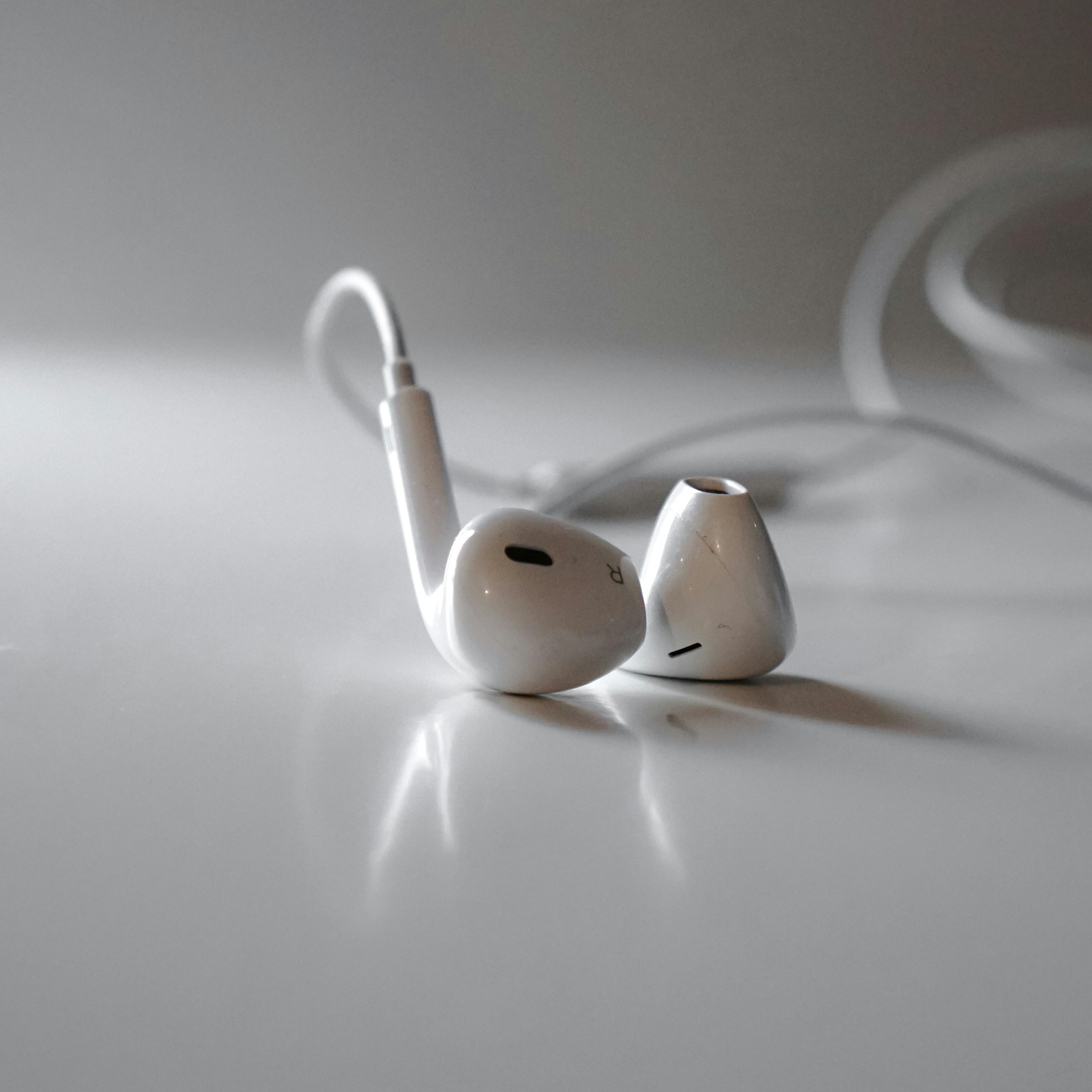 Jangan Sampai Miskomunikasi! Headset Kabel Jamin Mikrofon Jernih Terbaik Buat Mabar