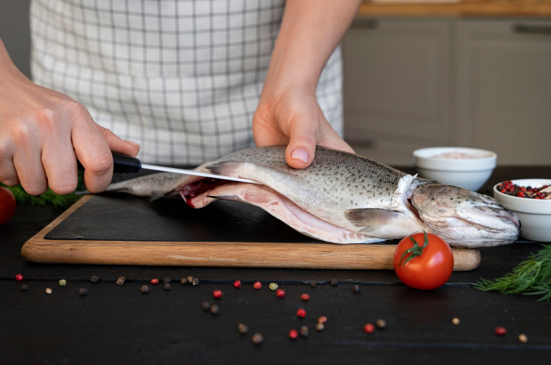 Cara Menyimpan Ikan di Kulkas Agar Awet dan Tetap Fresh