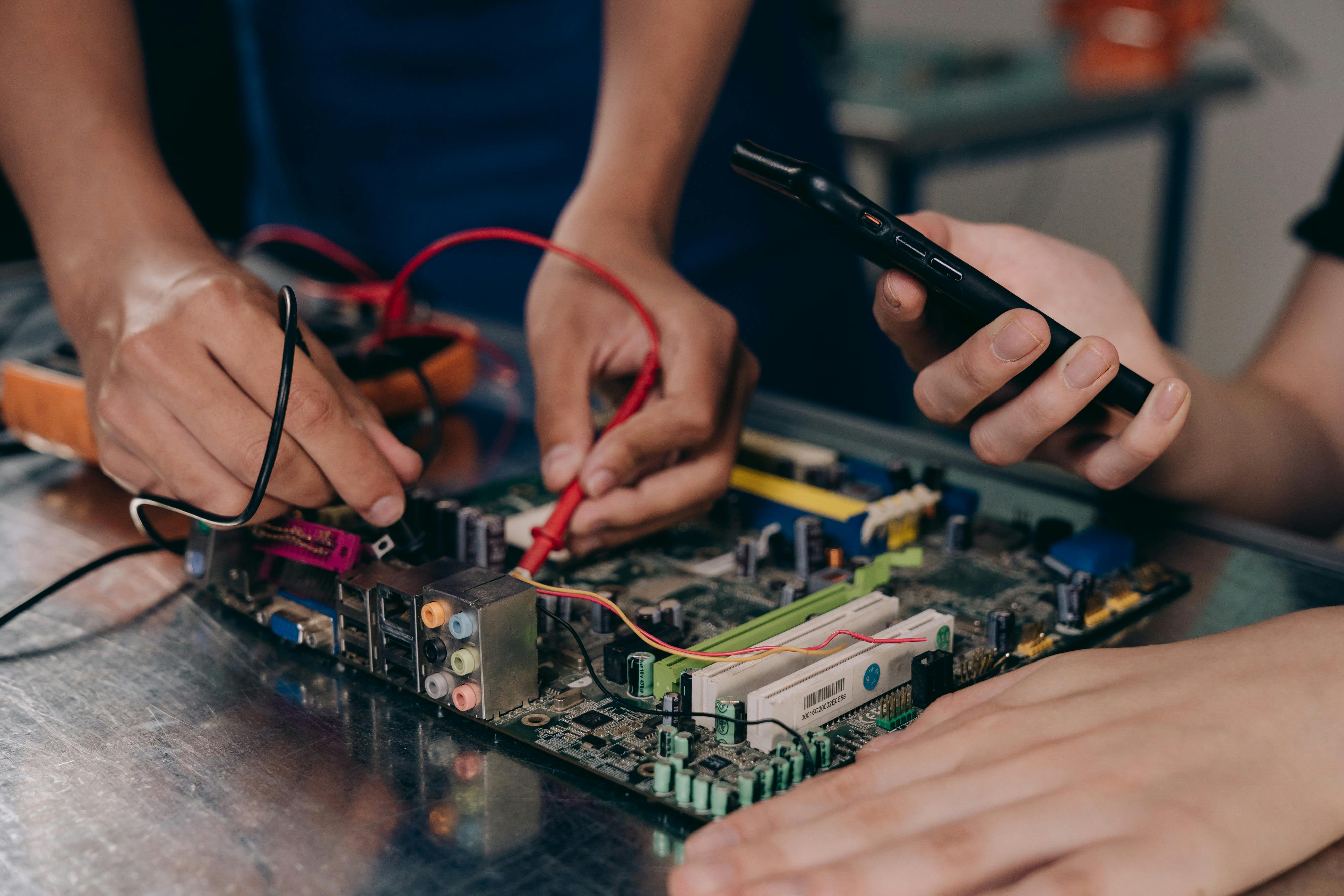 Jangan Buang! Ini Cara Solder Listrik Menghidupkan Kembali Elektronik Rusak