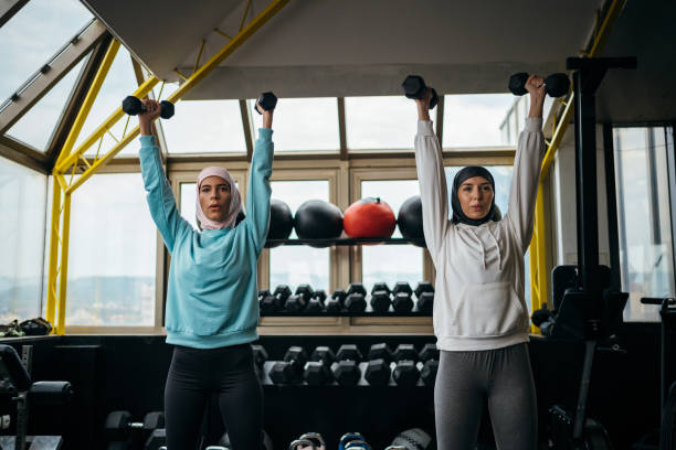 5 Ide Outfit Gym Wanita yang Simpel tapi Tetap Fashionable, Termasuk untuk Hijabers