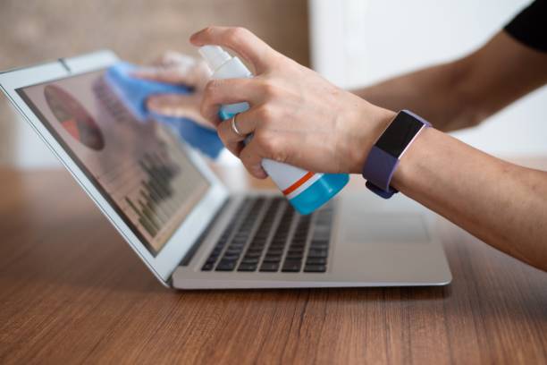 5 Kesalahan Saat Membersihkan Laptop yang Harus Dihindari