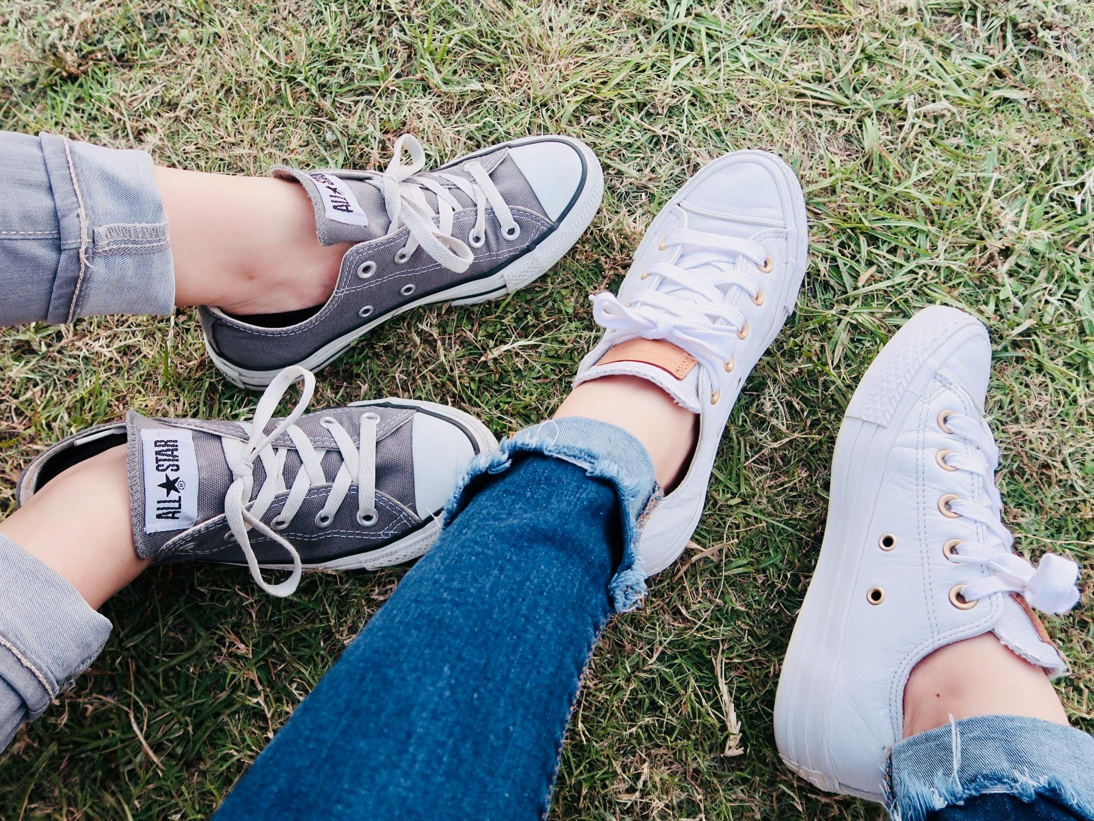Sepatu Keren Tapi Sering Bikin Sakit? Pakai Trik Sederhana Ini