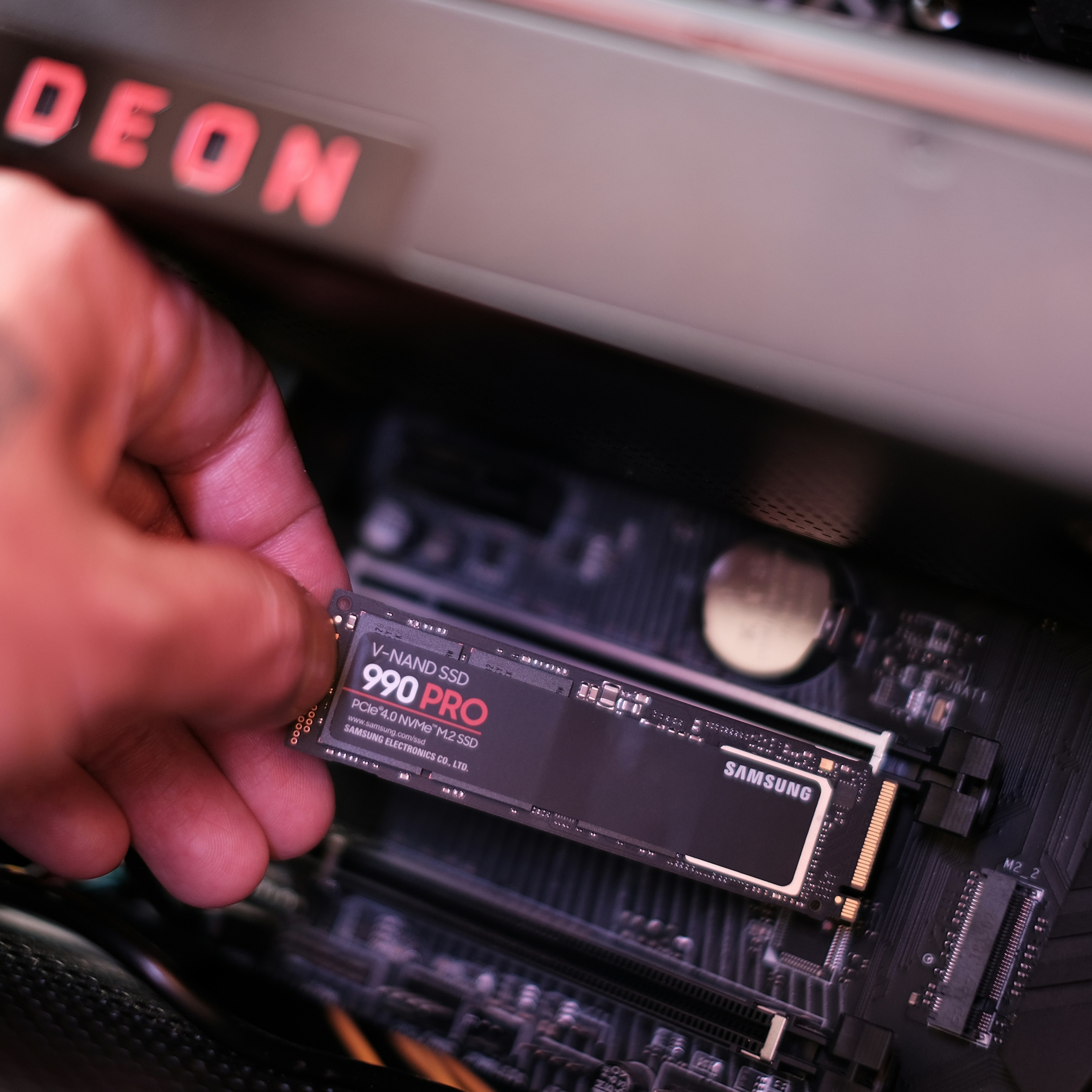 Cara Upgrade PC dan Laptop Lebih Cepat dengan SSD SATA 3
