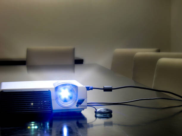 Cara Menentukan Kecerahan (Lumens) Ideal untuk Proyektor Kantor