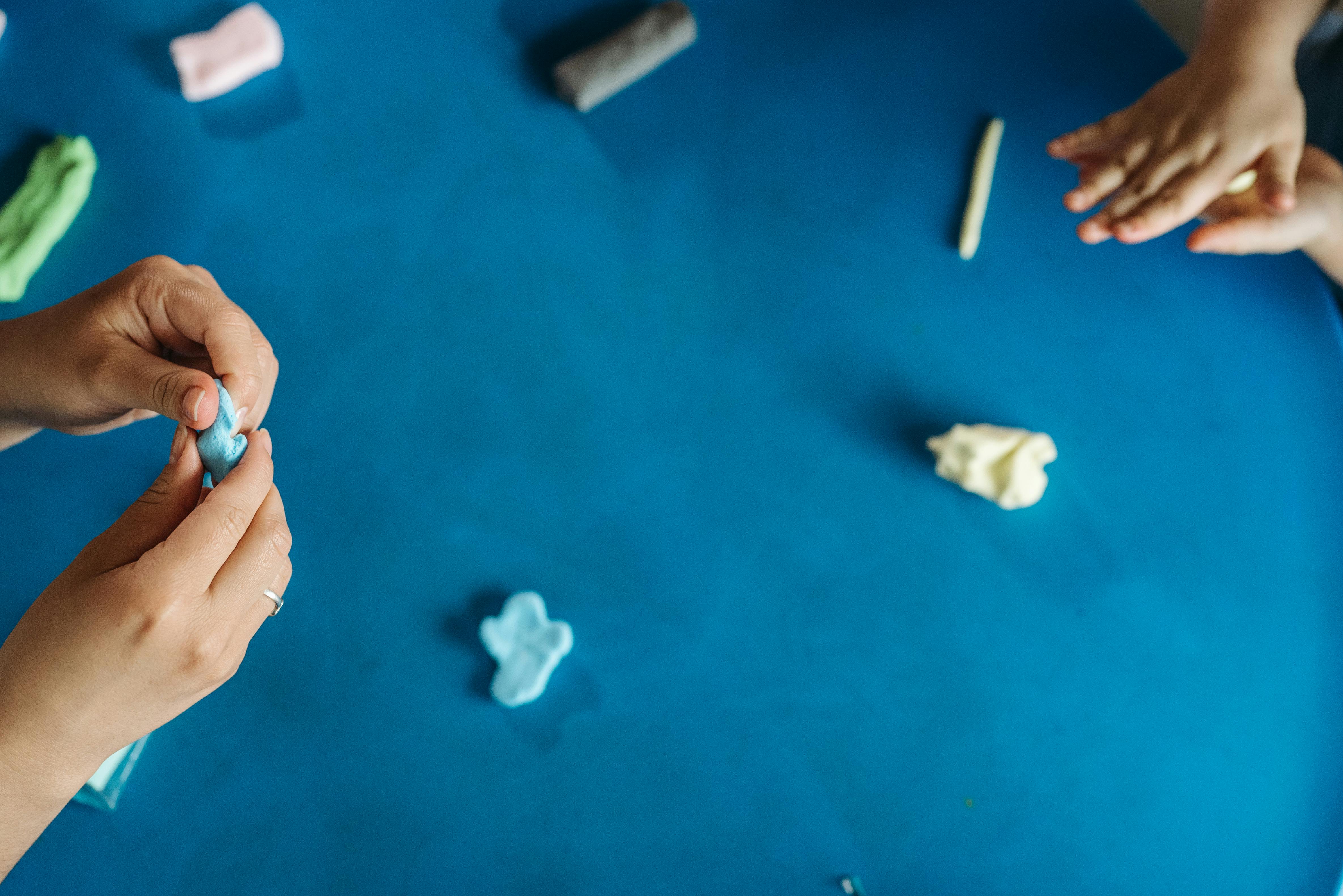 Ternyata Ini Rahasia Orang Tua Cerdas! Cuma Modal Clay Mainan, Anak Auto Pintar