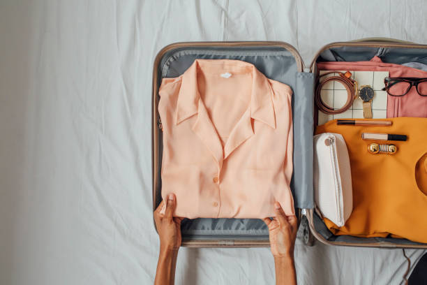 5 Tips Packing Baju Agar Tidak Mudah Kusut Saat Traveling
