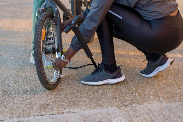 Kenapa Setiap Biker Wajib Punya Pompa Ban Portable?